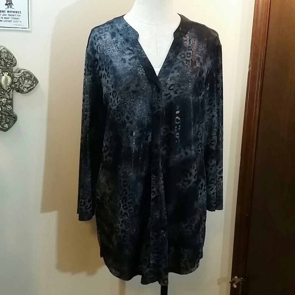 Chico's Navy Blue Animal Print Long Sleeve Shirt